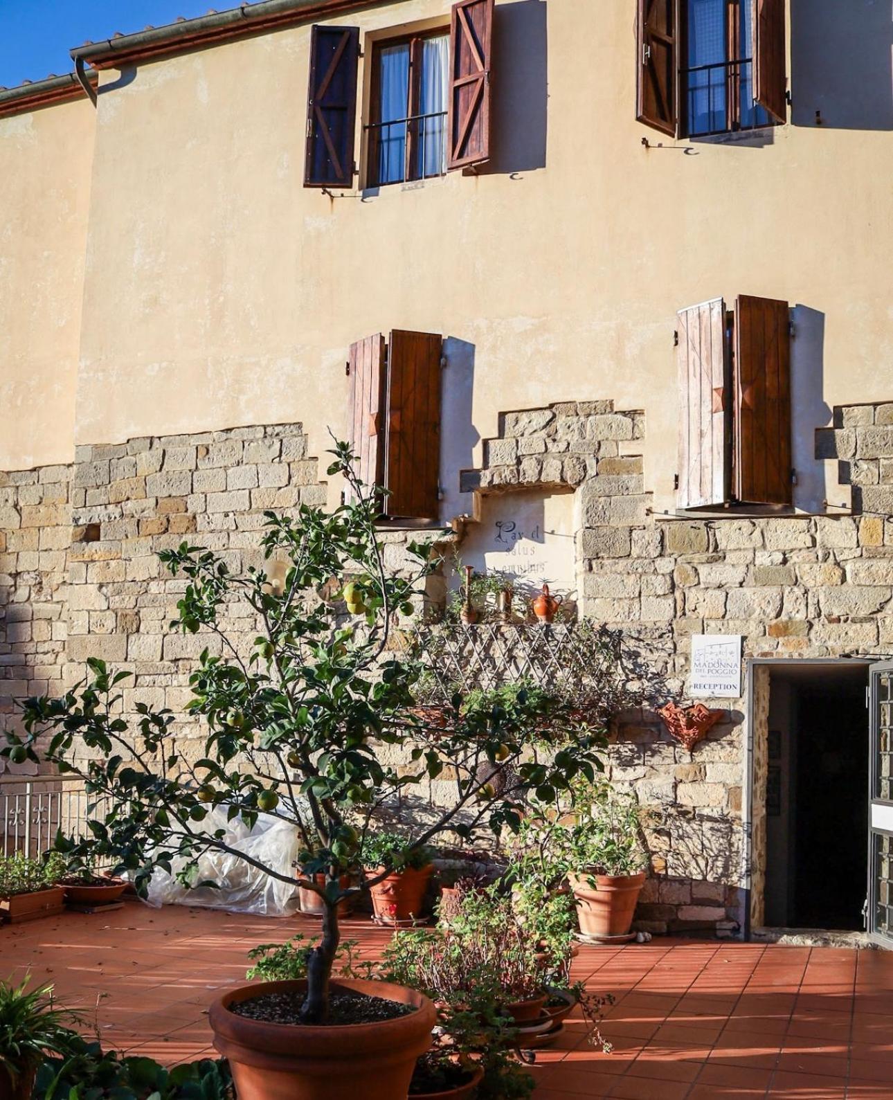 Madonna Del Poggio Cav Aparthotel Scarlino Exterior foto