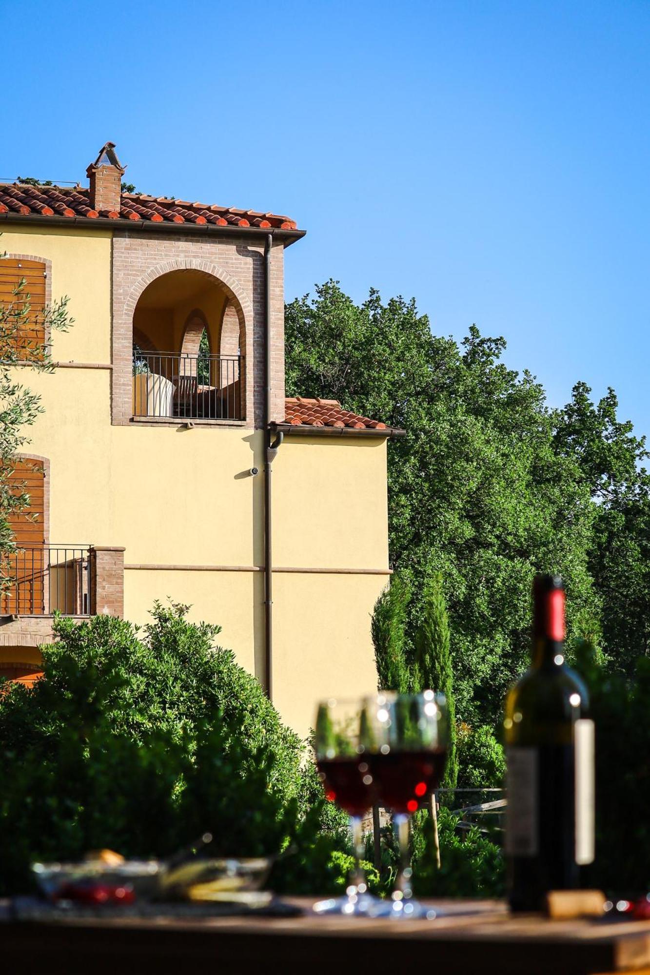 Madonna Del Poggio Cav Aparthotel Scarlino Exterior foto