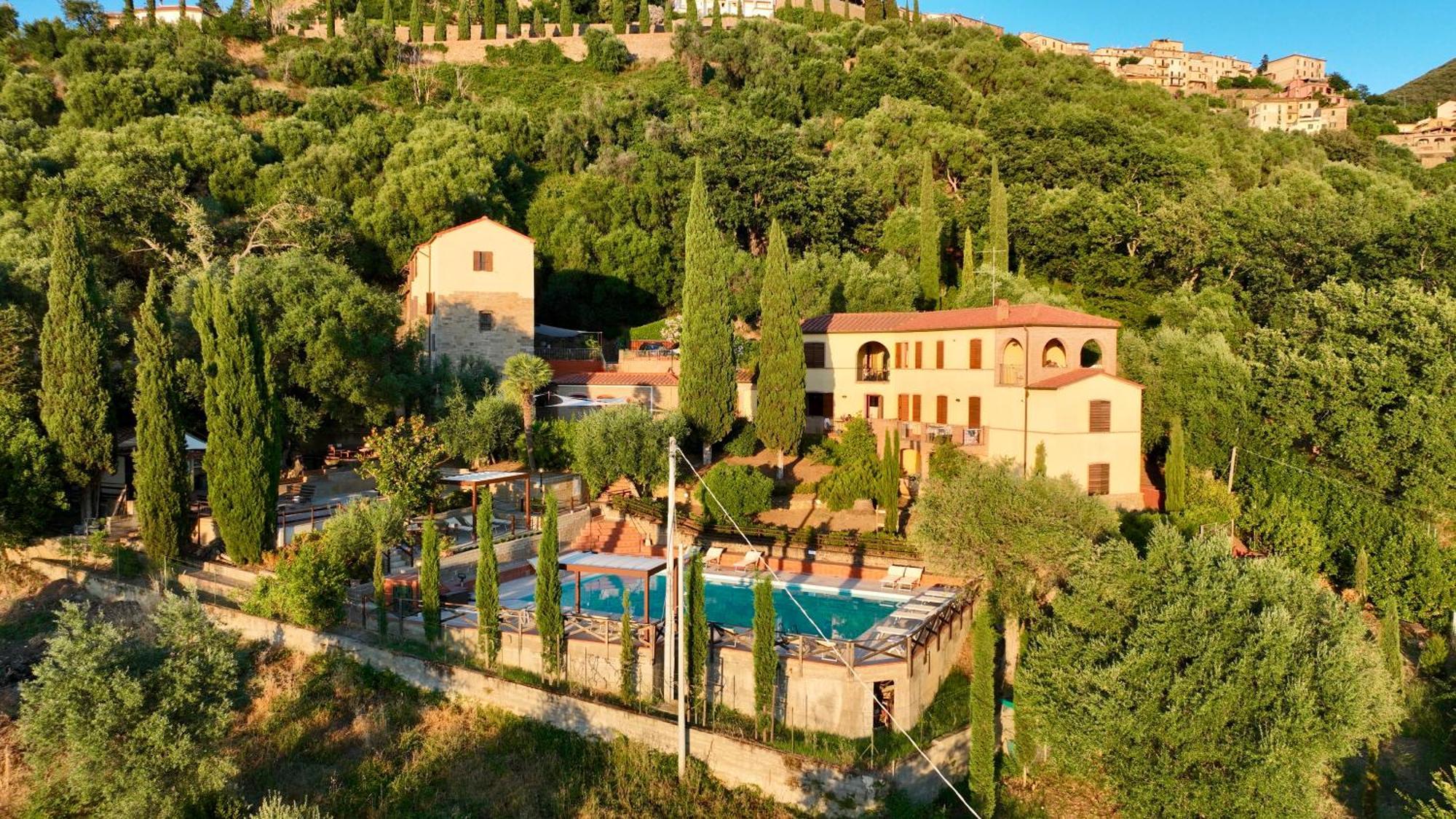Madonna Del Poggio Cav Aparthotel Scarlino Exterior foto