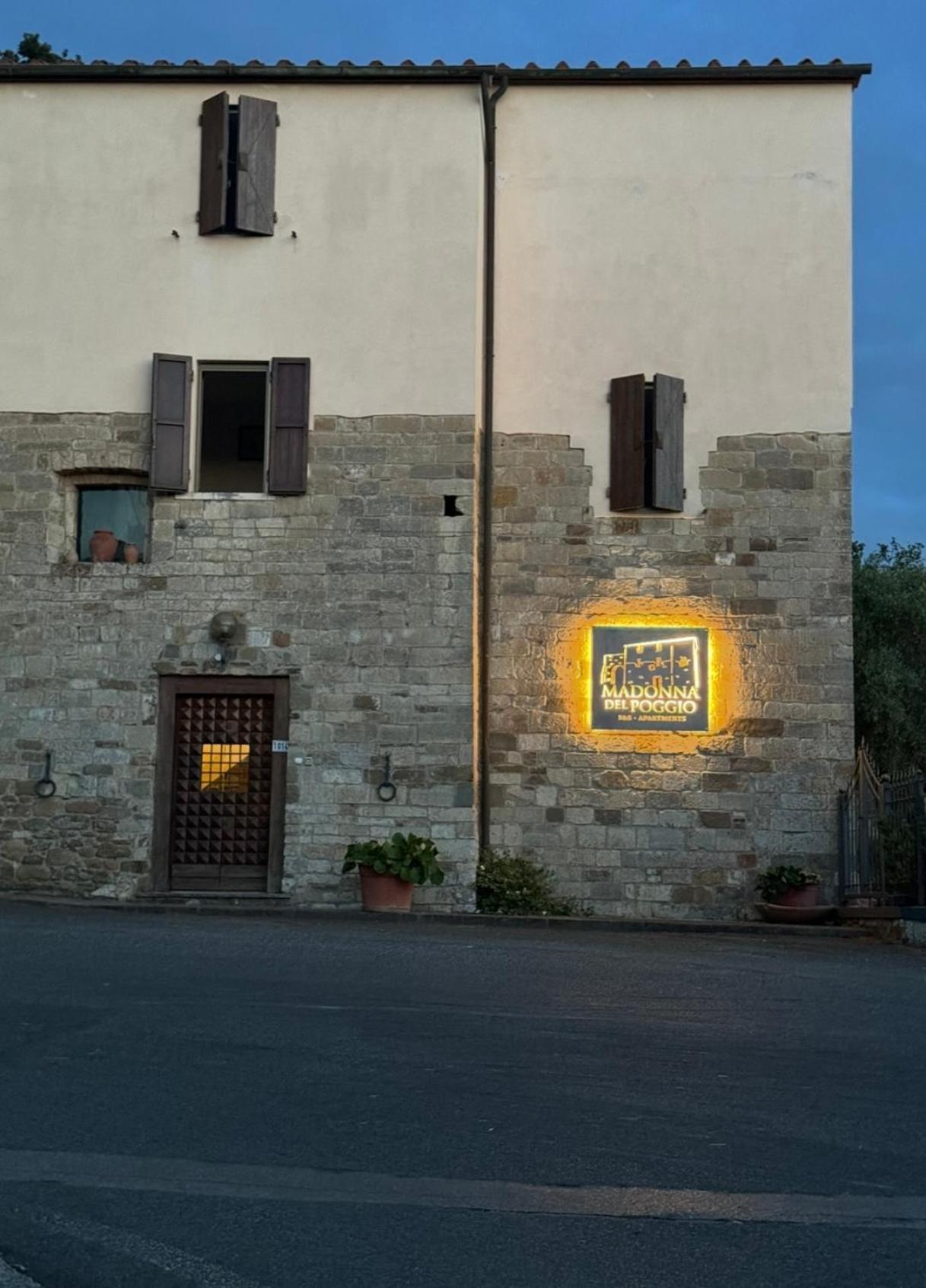 Madonna Del Poggio Cav Aparthotel Scarlino Exterior foto