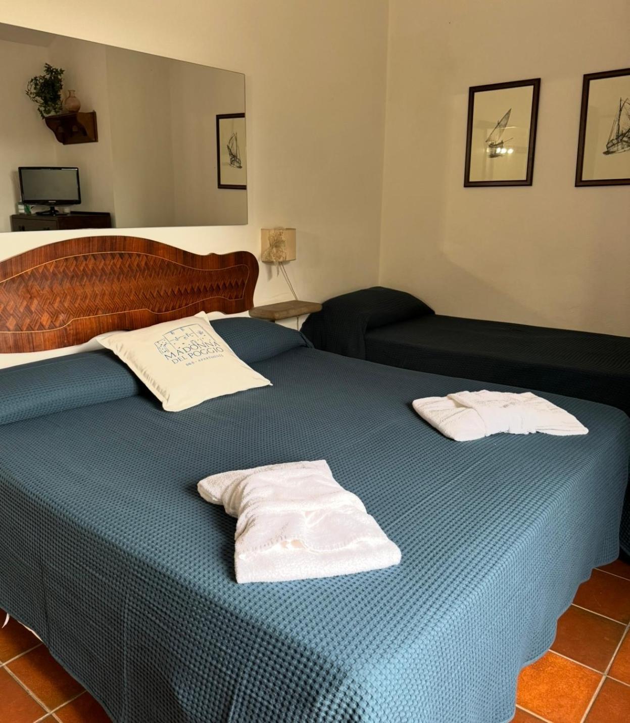 Madonna Del Poggio Cav Aparthotel Scarlino Exterior foto