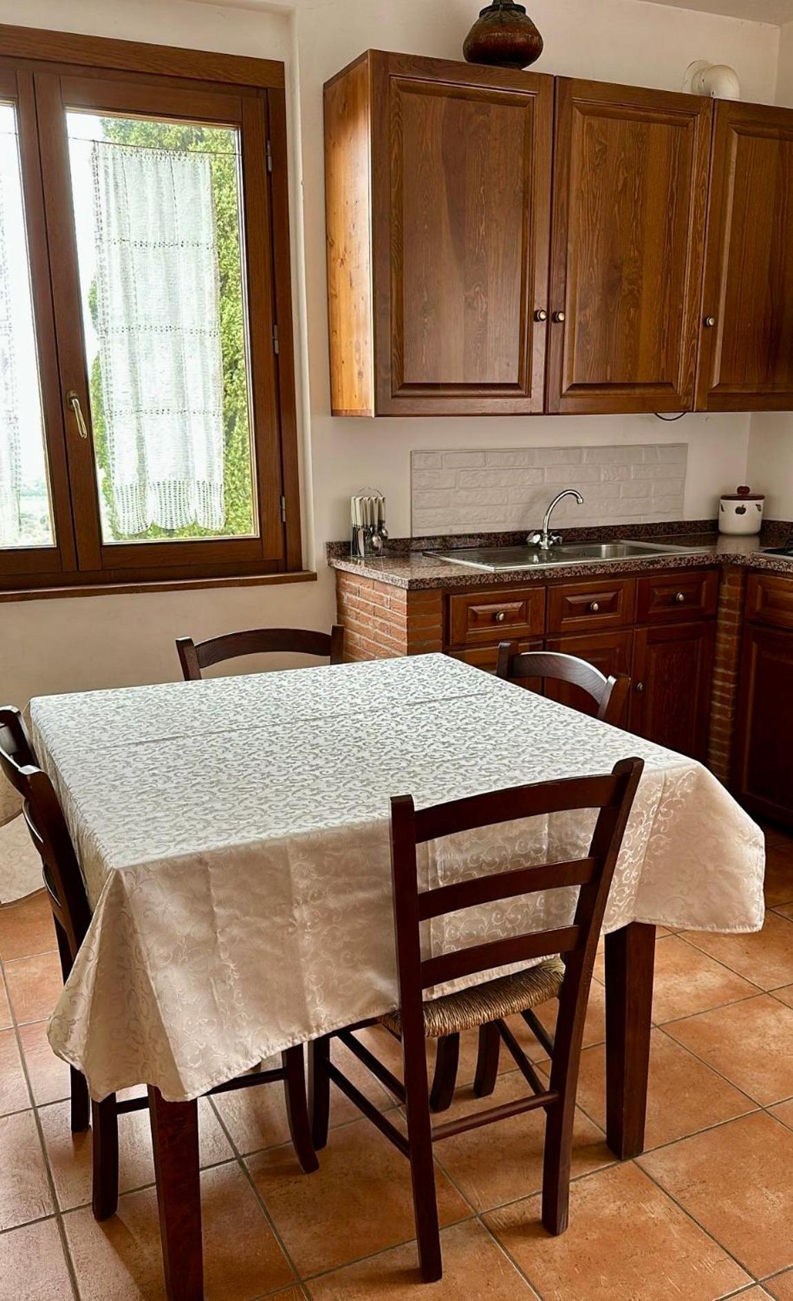 Madonna Del Poggio Cav Aparthotel Scarlino Exterior foto